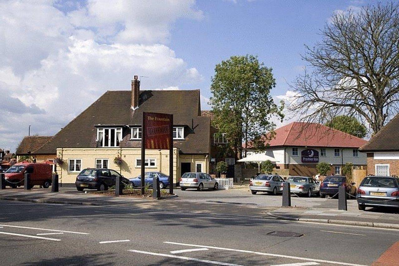 Premier London East Hotel